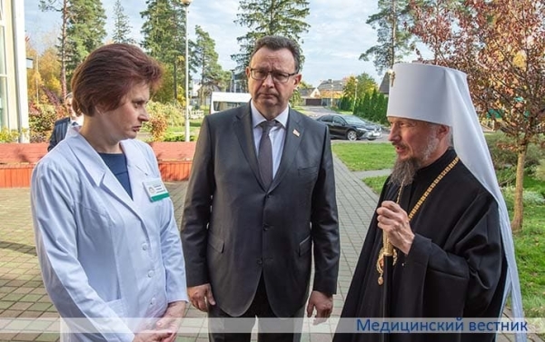 
        Нужны и помощь, и утешение			    